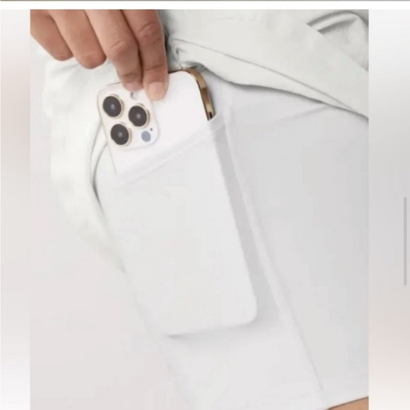 Athleta White Athletic Shorts Lightweight Comfort - Picture 10 of 10